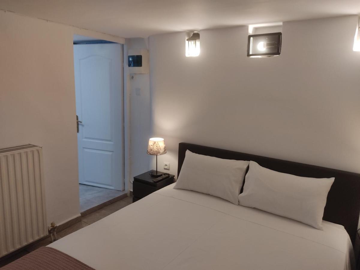 Xenonas Κithαiron Hotell Vília Eksteriør bilde