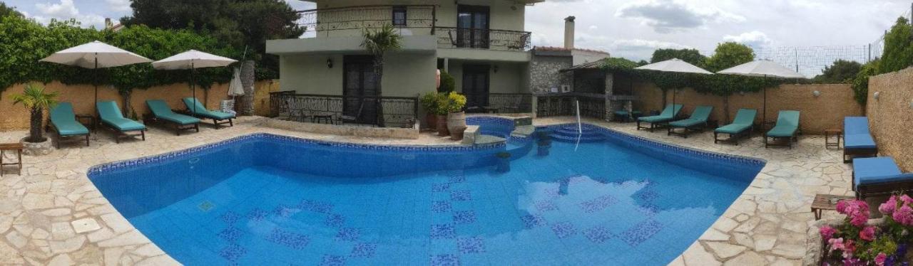 Xenonas Κithαiron Hotell Vília Eksteriør bilde